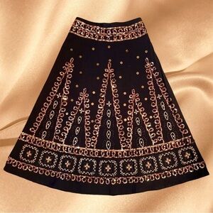 Amazing 🤩‎ Paris Paris Skirt in brown and gold sequins